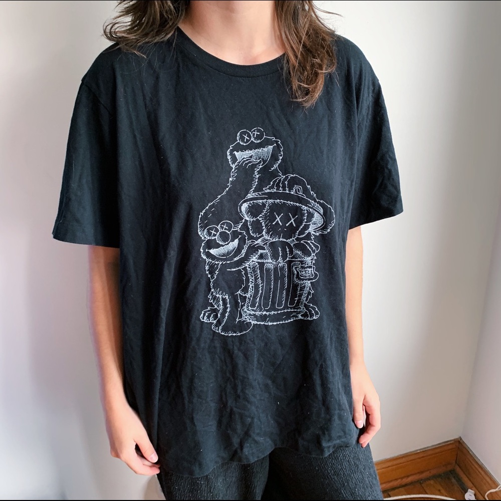 UNIQLO KAWS x Sesame Street Tee❤️✖️✖️